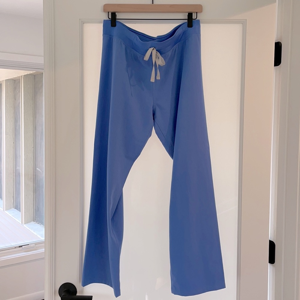 Figs Livingston PETITE Scrub Pant, Ceil Blue, Women’s Size Medium